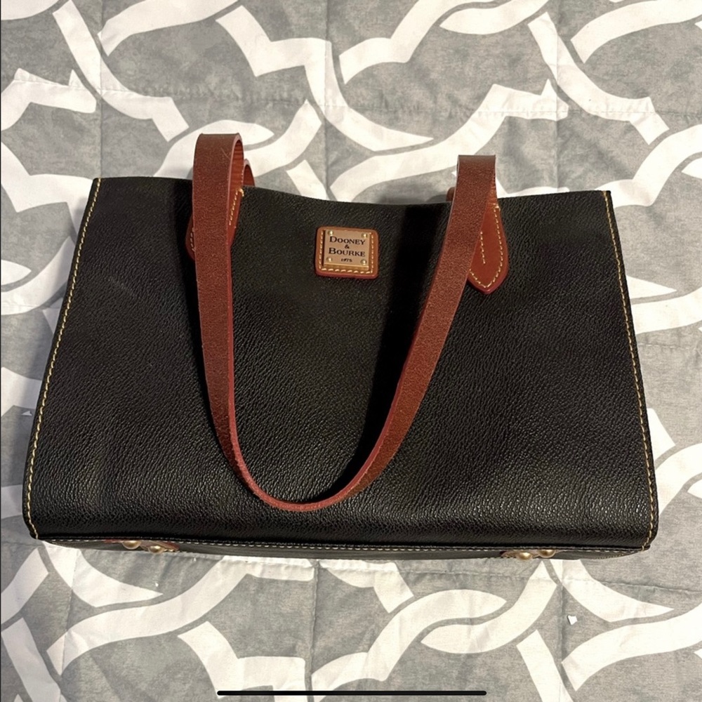 Dooney & Burke - Eva Shopper - Small Tote